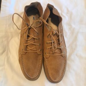 Sperry Lace Up Suede Shoes